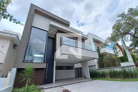 Casa de condomínio à venda com 360m², 3 quartos e 4 vagas Casa de condomínio à venda com 360m², 3 quartos e 4 vagasFachada do Prédio