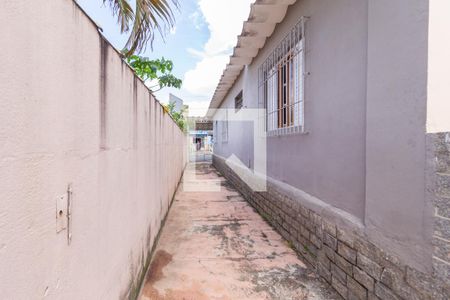 Casa à venda com 215m², 3 quartos e 2 vagasQuintal
