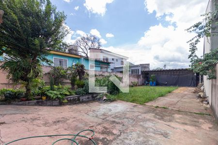 Casa à venda com 215m², 3 quartos e 2 vagasQuintal