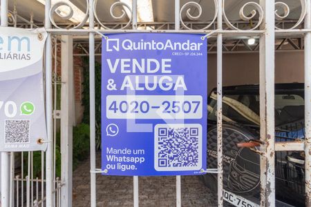 Casa à venda com 215m², 3 quartos e 2 vagasPlaca