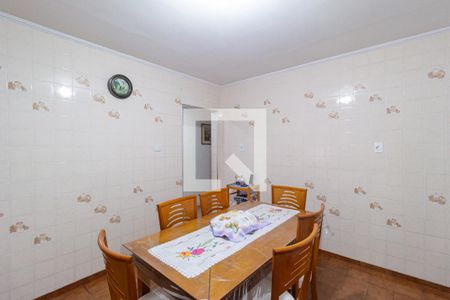 Casa à venda com 215m², 3 quartos e 2 vagasCozinha