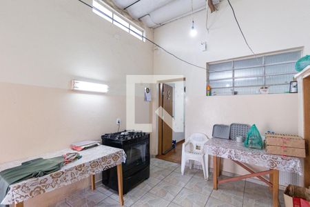 Casa à venda com 215m², 3 quartos e 2 vagasÁrea de serviço