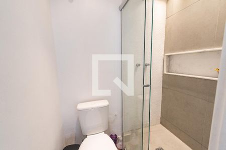 Apartamento à venda com 59m², 2 quartos e 2 vagasBanheiro da suíte