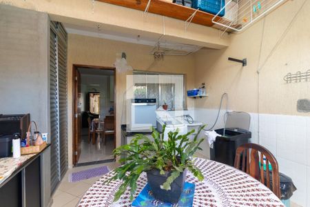 Casa à venda com 75m², 2 quartos e 2 vagasÁrea de Serviço