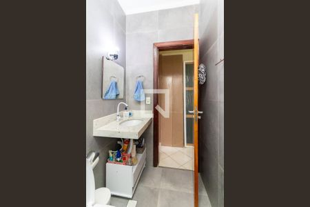 Casa à venda com 75m², 2 quartos e 2 vagasBanheiro