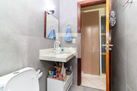 Casa à venda com 75m², 2 quartos e 2 vagasBanheiro