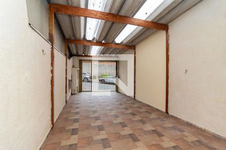 Casa à venda com 75m², 2 quartos e 2 vagasGaragem