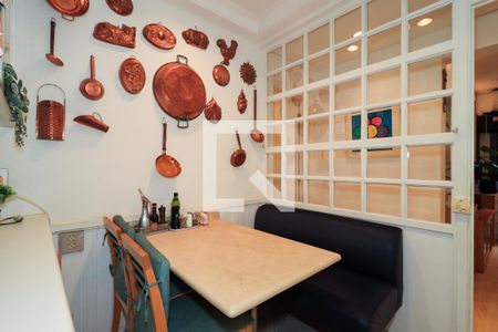 Apartamento para alugar com 196m², 3 quartos e 4 vagas Apartamento para alugar com 196m², 3 quartos e 4 vagasCopa