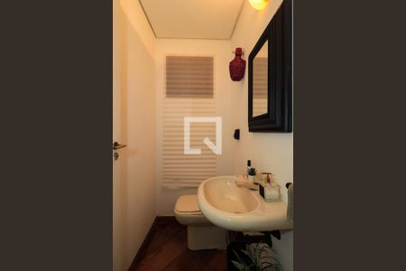 Apartamento para alugar com 196m², 3 quartos e 4 vagas Apartamento para alugar com 196m², 3 quartos e 4 vagasLavabo