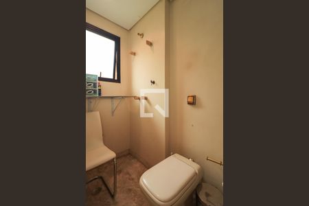 Apartamento para alugar com 196m², 3 quartos e 4 vagas Apartamento para alugar com 196m², 3 quartos e 4 vagasBanheiro da Suíte 2