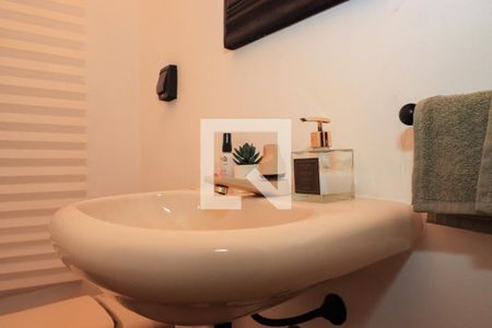 Apartamento para alugar com 196m², 3 quartos e 4 vagas Apartamento para alugar com 196m², 3 quartos e 4 vagasLavabo