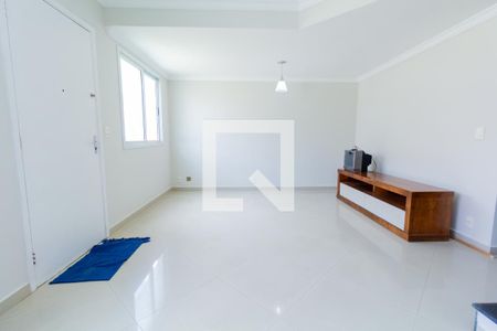 Sala de casa de condomínio para alugar com 3 quartos, 200m² em Vila Carrão, São Paulo