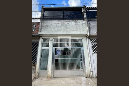 Casa para alugar com 158m², 2 quartos e sem vagaFachada