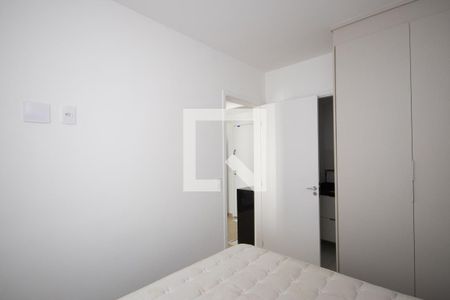 Quarto  de kitnet/studio para alugar com 1 quarto, 29m² em Parque Vitoria, São Paulo