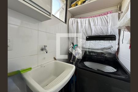 Apartamento à venda com 120m², 3 quartos e 2 vagas Apartamento à venda com 120m², 3 quartos e 2 vagasÁrea de Serviço