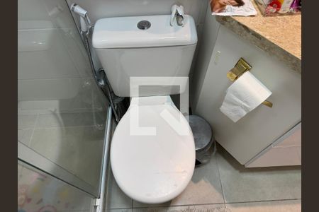 Apartamento à venda com 120m², 3 quartos e 2 vagas Apartamento à venda com 120m², 3 quartos e 2 vagasBanheiro Social