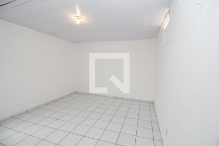 Casa à venda com 200m², 4 quartos e 2 vagasSuíte 2