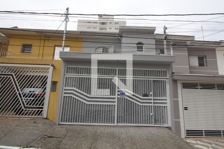 Casa à venda com 200m², 4 quartos e 2 vagasFachada
