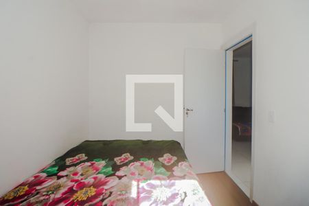 Quarto 1 de apartamento para alugar com 2 quartos, 40m² em Rubem Berta, Porto Alegre