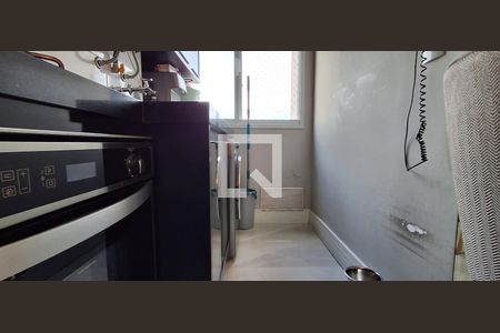 Apartamento à venda com 66m², 3 quartos e 2 vagas Apartamento à venda com 66m², 3 quartos e 2 vagasÁrea de Serviço