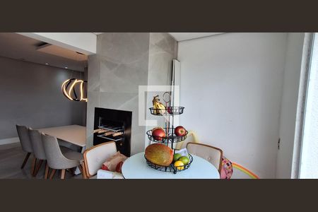 Apartamento à venda com 66m², 3 quartos e 2 vagas Apartamento à venda com 66m², 3 quartos e 2 vagasVaranda