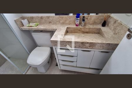 Apartamento à venda com 66m², 3 quartos e 2 vagas Apartamento à venda com 66m², 3 quartos e 2 vagasBanheiro