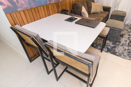 Sala - Mesa de apartamento para alugar com 2 quartos, 48m² em Vista Alegre, Rio de Janeiro