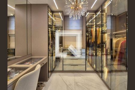 Casa de condomínio à venda com 400m², 5 quartos e 4 vagasCloset da suíte 4