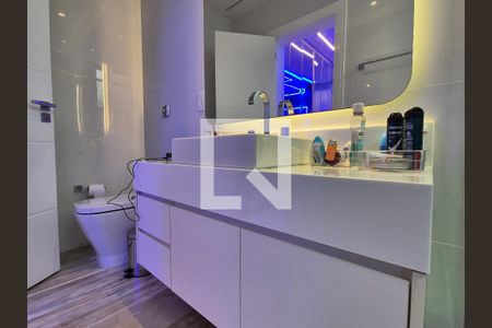 Casa de condomínio à venda com 400m², 5 quartos e 4 vagasBanheiro da Suíte 1