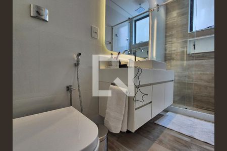 Casa de condomínio à venda com 400m², 5 quartos e 4 vagasBanheiro da Suíte 1