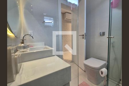 Casa de condomínio à venda com 400m², 5 quartos e 4 vagasBanheiro da Suíte 3