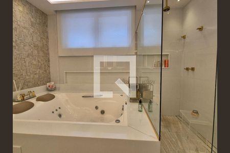 Casa de condomínio à venda com 400m², 5 quartos e 4 vagasBanheiro da Suíte 4