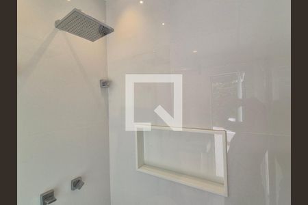 Casa de condomínio à venda com 400m², 5 quartos e 4 vagasBanheiro