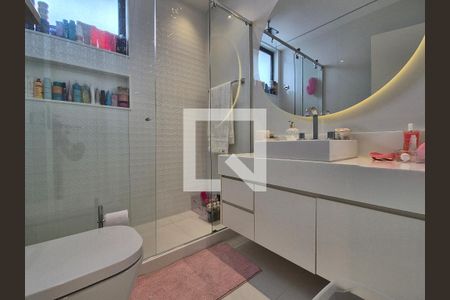 Casa de condomínio à venda com 400m², 5 quartos e 4 vagasBanheiro da Suíte 3