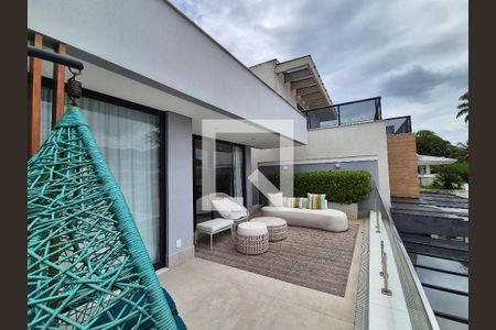 Casa de condomínio à venda com 400m², 5 quartos e 4 vagasVaranda das suites 3 e 4