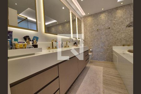 Casa de condomínio à venda com 400m², 5 quartos e 4 vagasBanheiro da Suíte 4