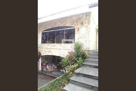 Casa à venda com 440m², 4 quartos e 6 vagas