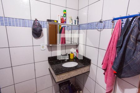 Casa para alugar com 210m², 3 quartos e 5 vagasBanheiro Social