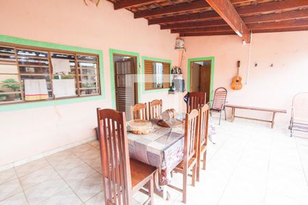 Casa para alugar com 210m², 3 quartos e 5 vagasVaranda