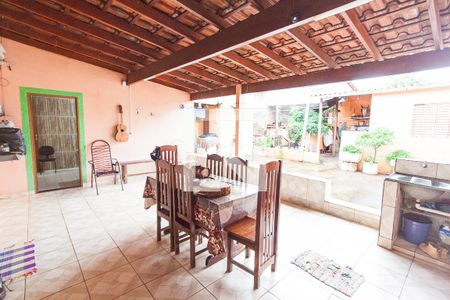 Casa para alugar com 210m², 3 quartos e 5 vagasVaranda