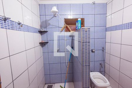 Casa para alugar com 210m², 3 quartos e 5 vagasBanheiro Social