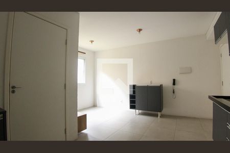 Sala/Cozinha de apartamento à venda com 1 quarto, 42m² em Sítio da Figueira, São Paulo