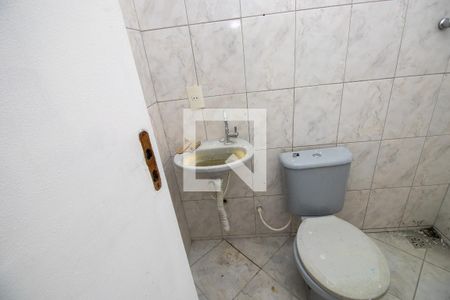 Casa de condomínio à venda com 300m², 3 quartos e 3 vagas Casa de condomínio à venda com 300m², 3 quartos e 3 vagasBanheiro externo