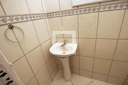 Casa de condomínio à venda com 300m², 3 quartos e 3 vagas Casa de condomínio à venda com 300m², 3 quartos e 3 vagasLavabo