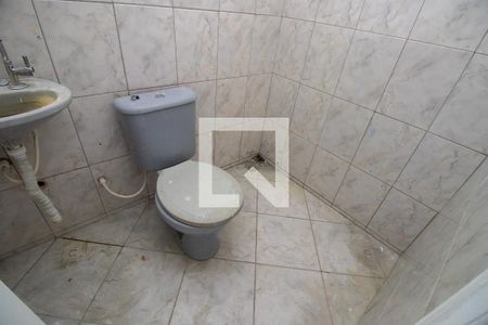 Casa de condomínio à venda com 300m², 3 quartos e 3 vagas Casa de condomínio à venda com 300m², 3 quartos e 3 vagasBanheiro externo