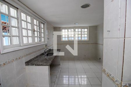 Casa de condomínio à venda com 300m², 3 quartos e 3 vagas Casa de condomínio à venda com 300m², 3 quartos e 3 vagasCozinha