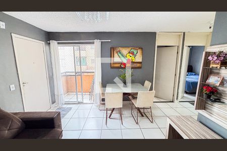 Sala de apartamento para alugar com 2 quartos, 50m² em Jardim Alzira Franco, Santo André