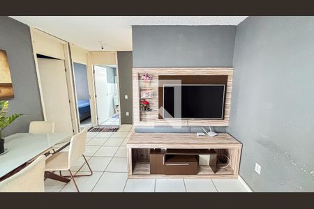 Sala de apartamento para alugar com 2 quartos, 50m² em Jardim Alzira Franco, Santo André