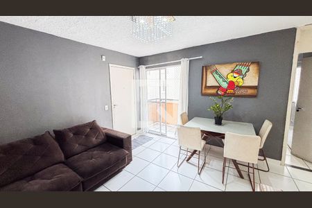 Sala de apartamento para alugar com 2 quartos, 50m² em Jardim Alzira Franco, Santo André