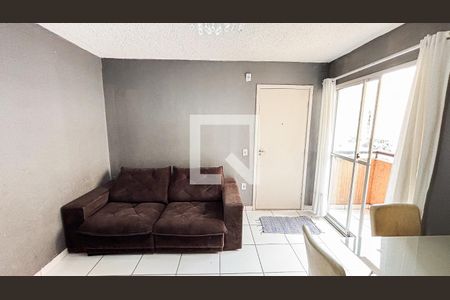 Sala de apartamento para alugar com 2 quartos, 50m² em Jardim Alzira Franco, Santo André